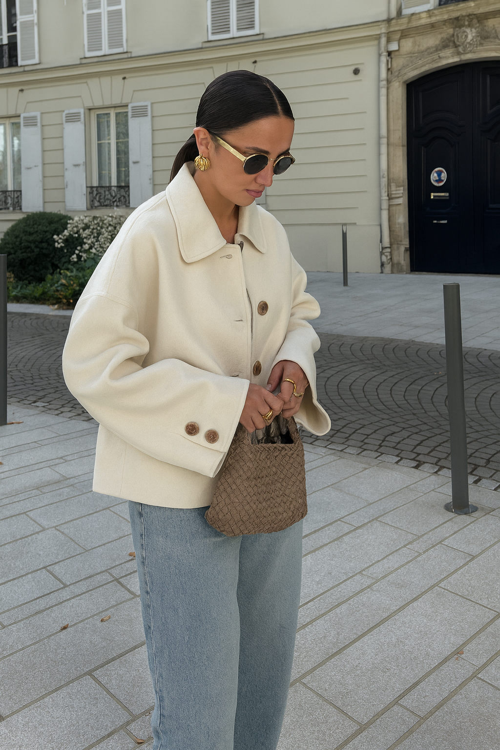 Cream cropped boxy jacket for women, a stylish fashion coat. Versatile outerwear for autumn & winter.