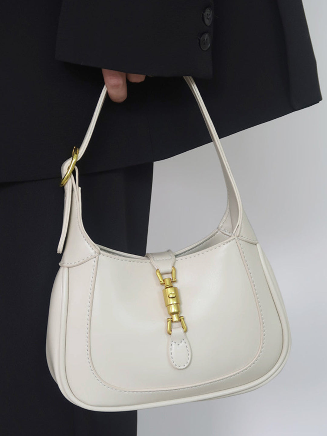 Stylish versatile compact purse, a must-have women's mini shoulder bag.