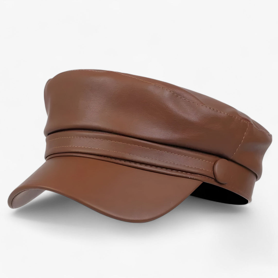 Chic women's octagonal flat cap. A versatile fashion hat for fall and winter style.