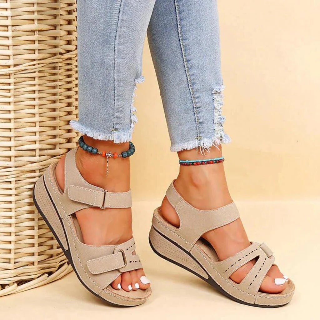 Women's footwear: orthopedic arch support sandals, a blend of style and comfort for summer.