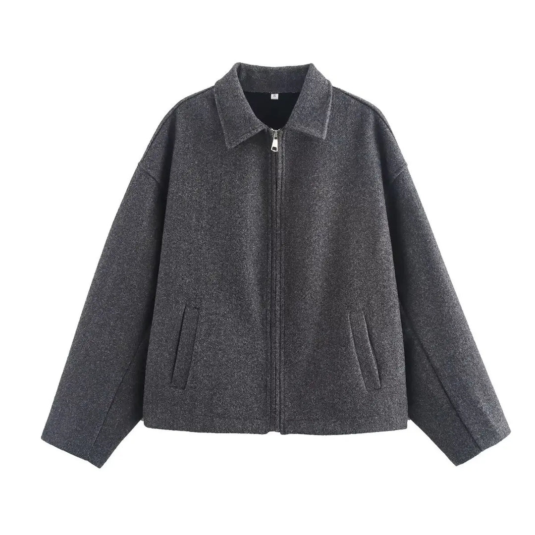 Stylish & casual women's zip-up collar jacket, an essential layering piece for fall fashion.