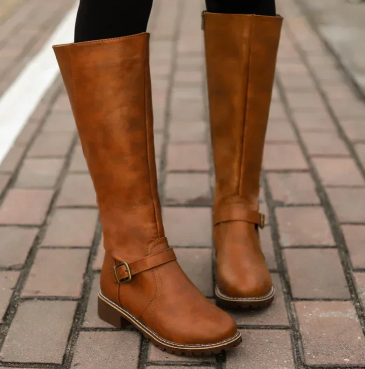 Trendy women's all-weather Emma boots, perfect for stylish comfort in any season.