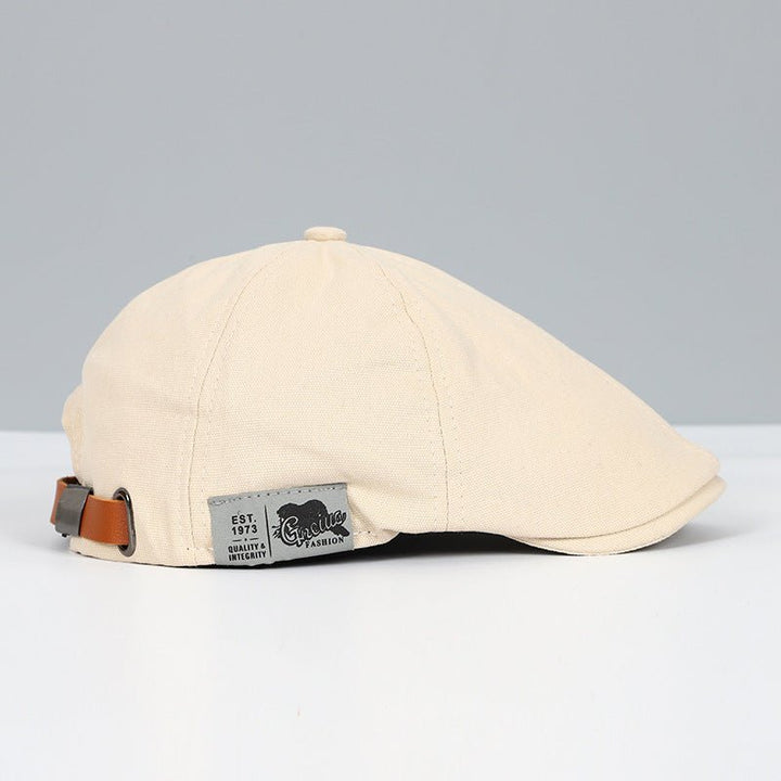 Black cotton beret for unisex wear, adjustable and classic, adds an old money style touch to any headwear collection.