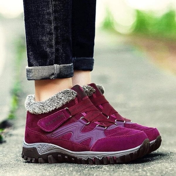 Unisex Aspen boots: waterproof, warm, non-slip grip, ultimate comfort for winter.
