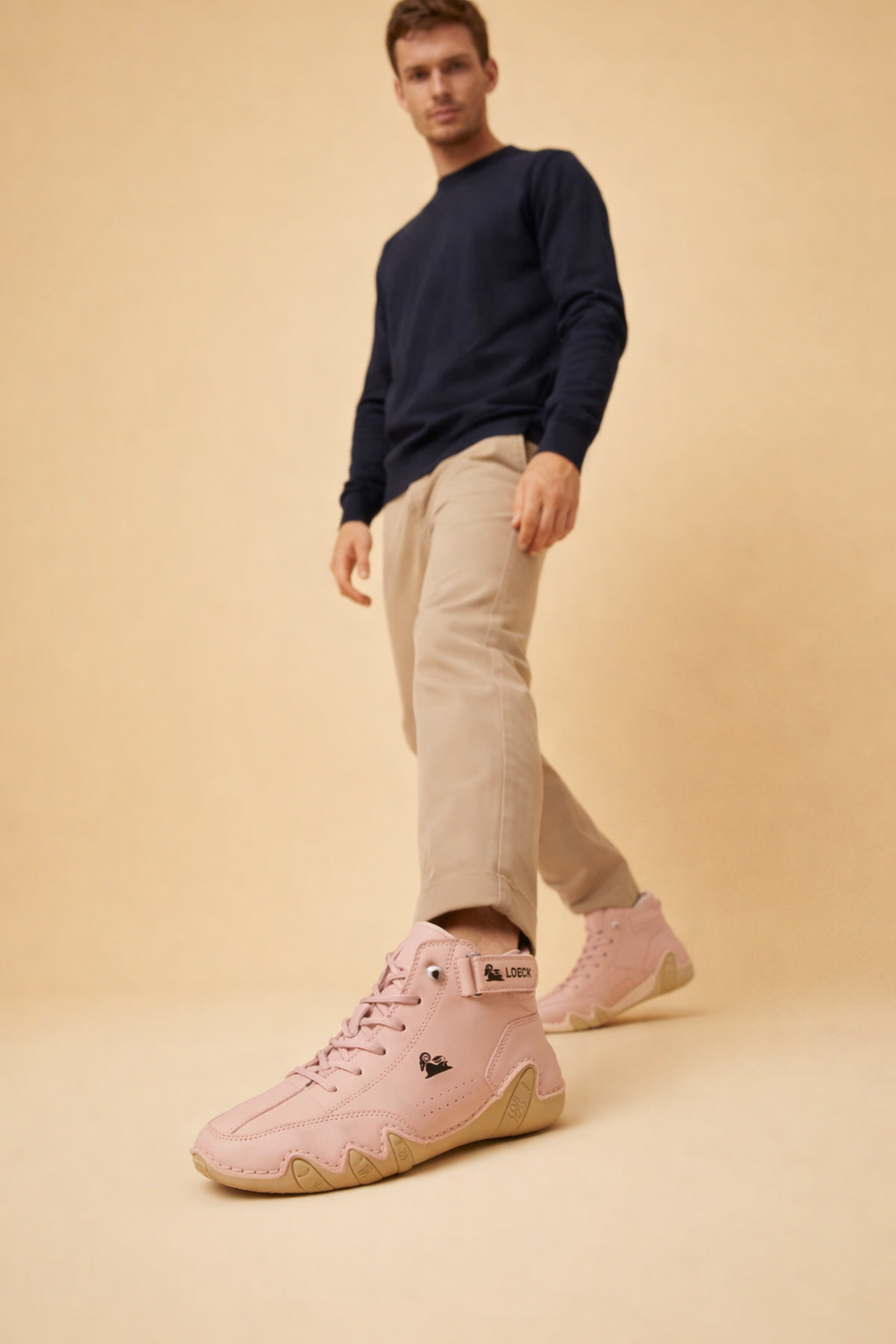 Durable non-slip sole of unisex casual shoes, ensuring secure grip and stability for daily comfortable walking.