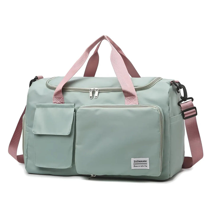 Gym sport bag, extra-large & waterproof, ideal for durable weekend travel.