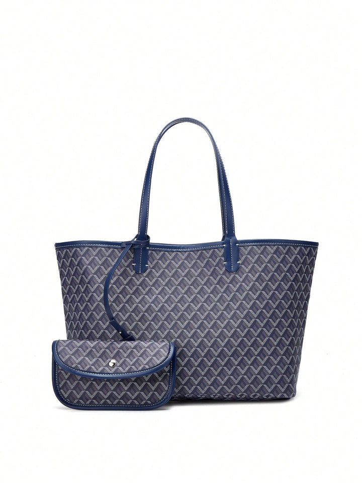 Practical unisex tote, lightweight and roomy, ideal for all your daily adventures.