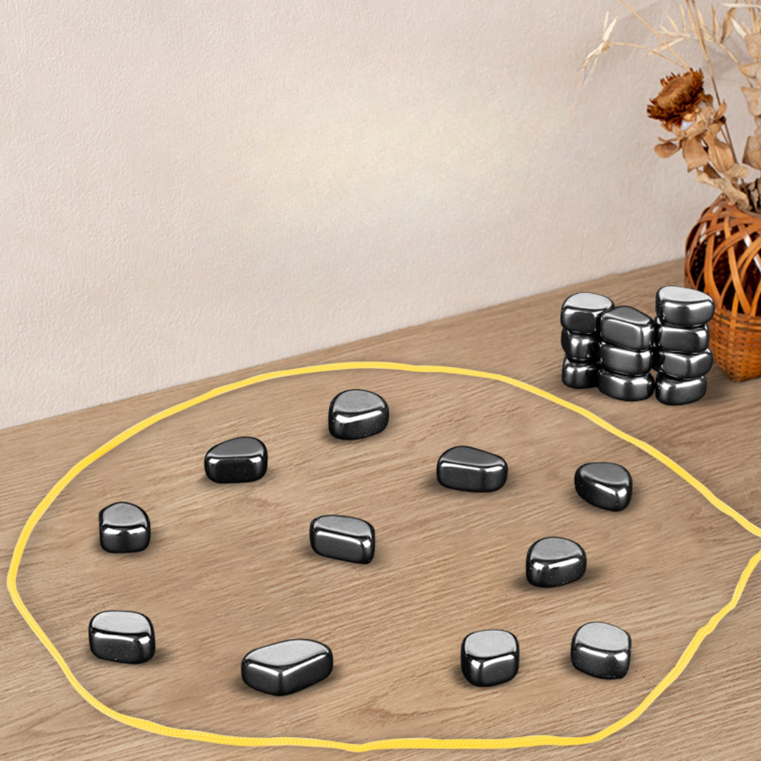 Complete magnetic chess game set, a fun & portable strategy board game for family playtime & intellectual challenge.