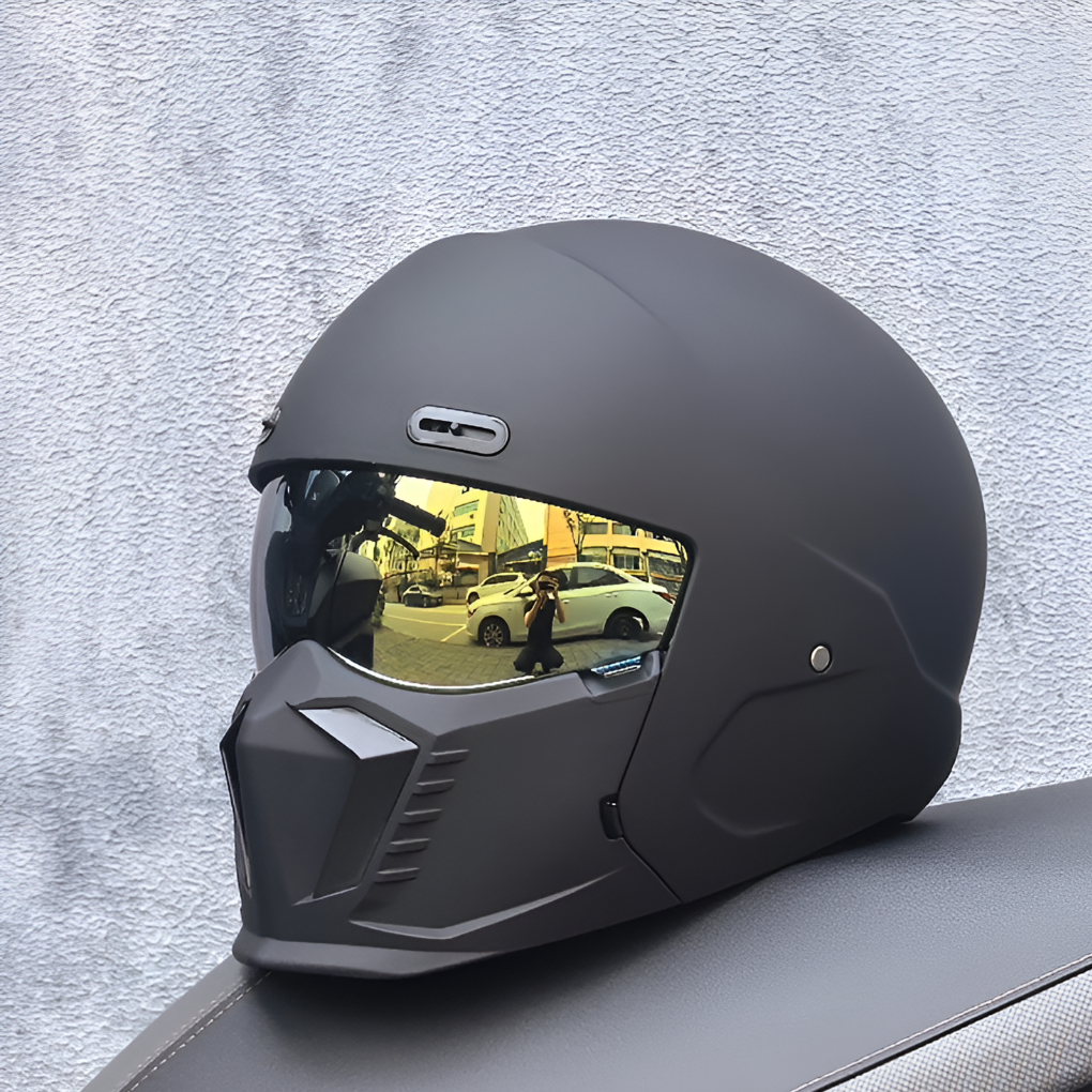 Unisex Retro Pilot Motorcycle Helmet, DOT/ECE certified. Classic vintage style safety gear for riding.