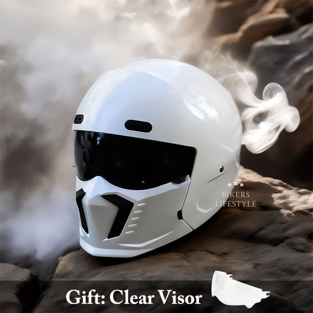 Retro pilot motorcycle helmet, DOT/ECE certified safety gear. Classic style for vintage bike riders.