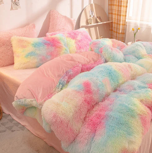 Warm winter duvet cover, made from soft plush flannel. Ensures cozy comfort & warmth for cold nights.