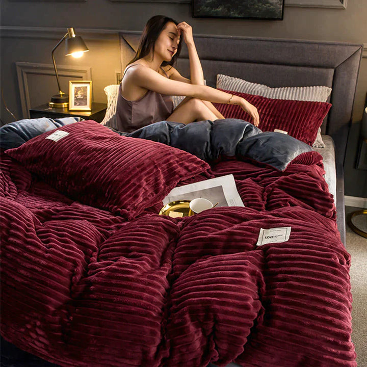 Luxurious velvet bedding: a plush, unisex DreamWeave duvet cover for elegant home decor.