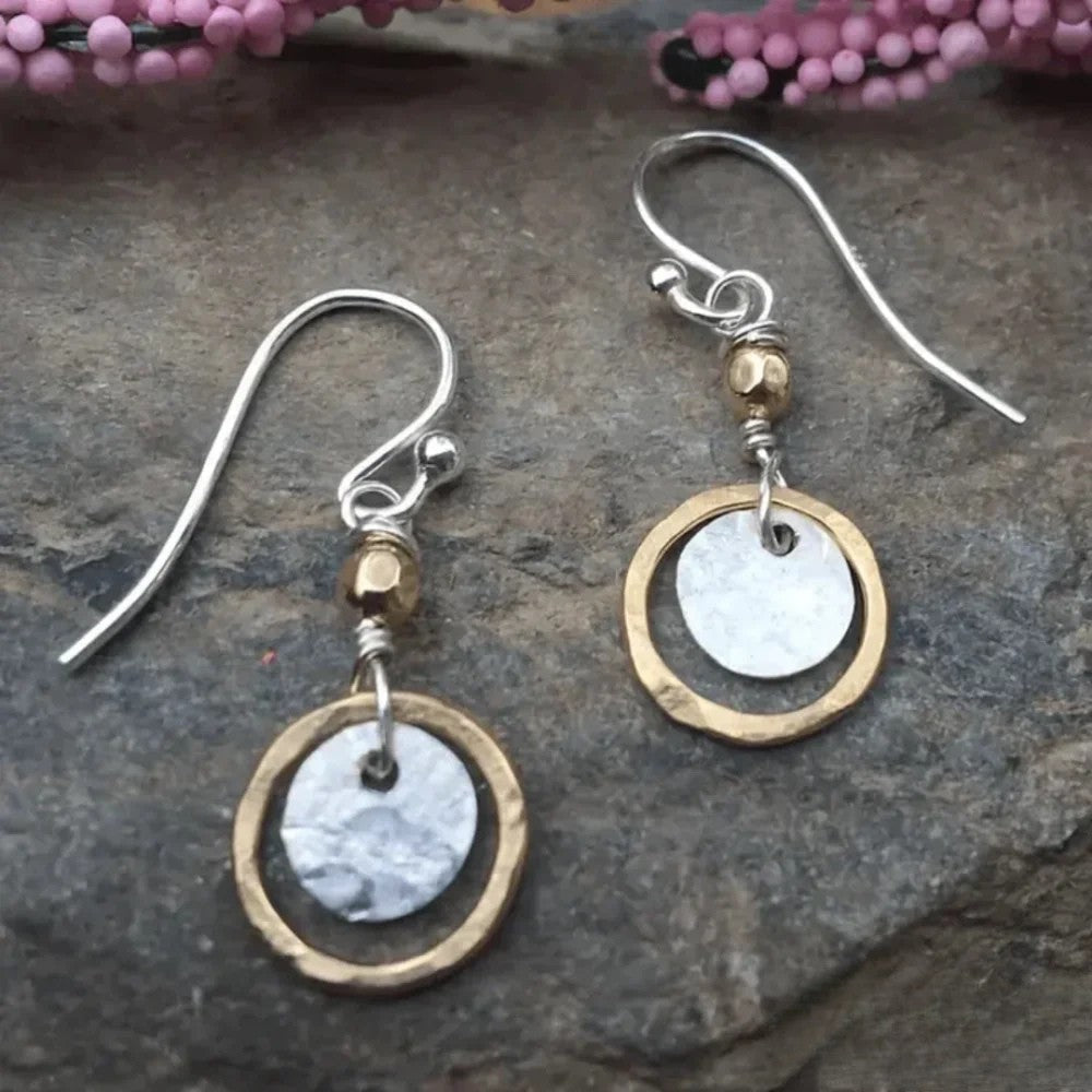 Women's antique gold & silver dual-tone hoop earrings, elegant vintage style fashion jewelry