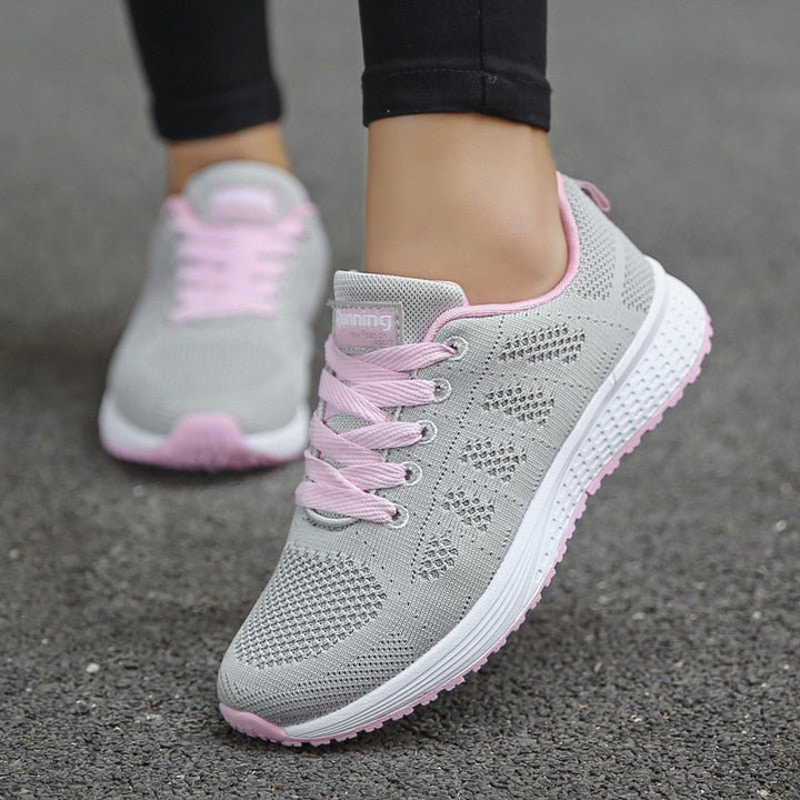 Women's casual sneakers with arch support, perfect for everyday wear and light activity