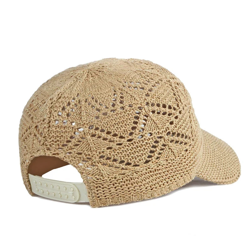 Stylish women's mesh baseball cap, breathable & adjustable for casual summer wear & sun protection.