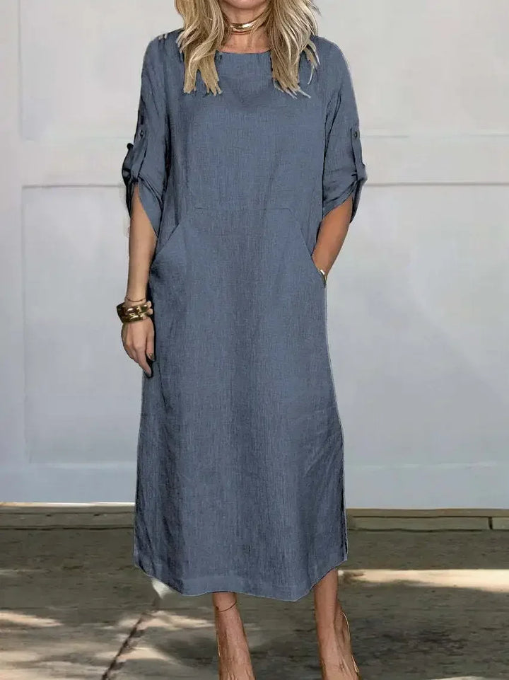 Casual women's vacation maxi dress with A-line cut, ideal for beach or resort comfort.