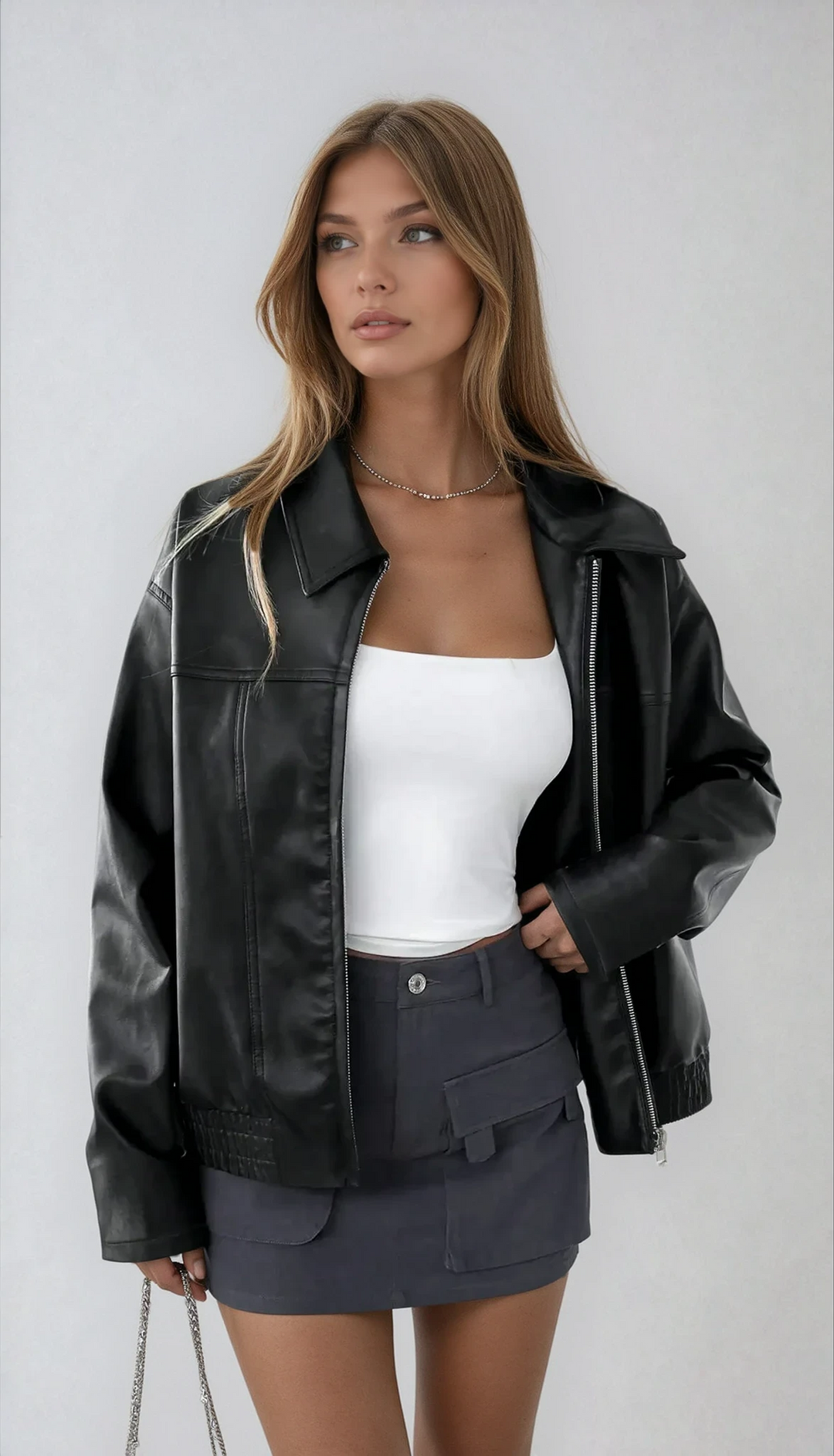 Versatile black outerwear for women, a fashionable casual jacket for any occasion.