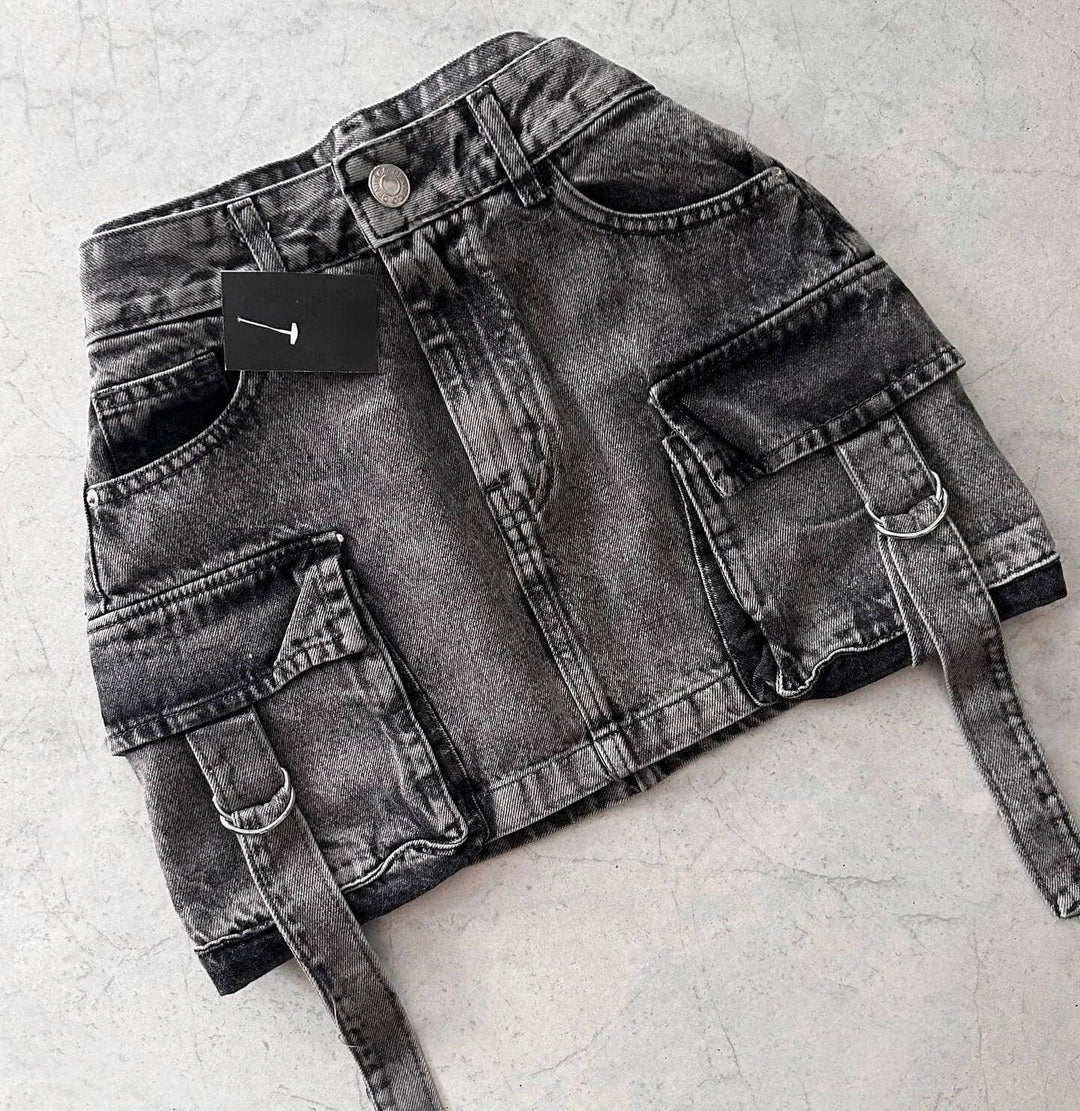 Women's practical multi-pocket denim A-line mini skirt, ideal for versatile everyday fashion.