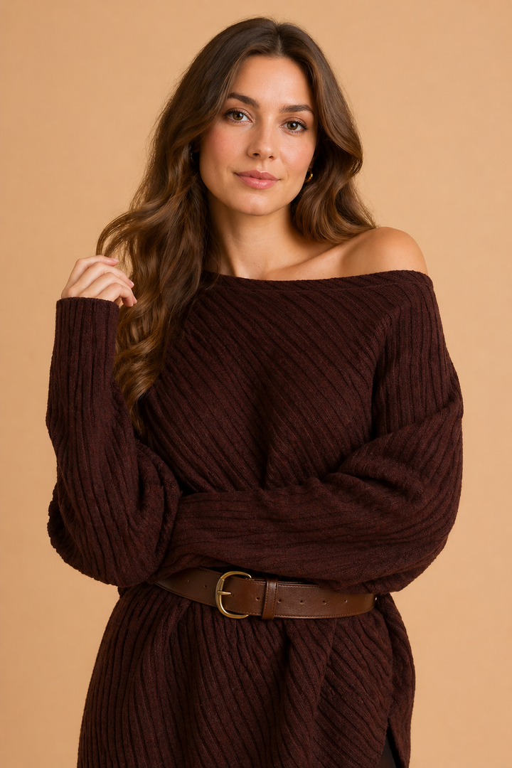 Versatile women's off-the-shoulder sweater; a comfortable long-sleeve top for casual wear or an elegant fall outfit.