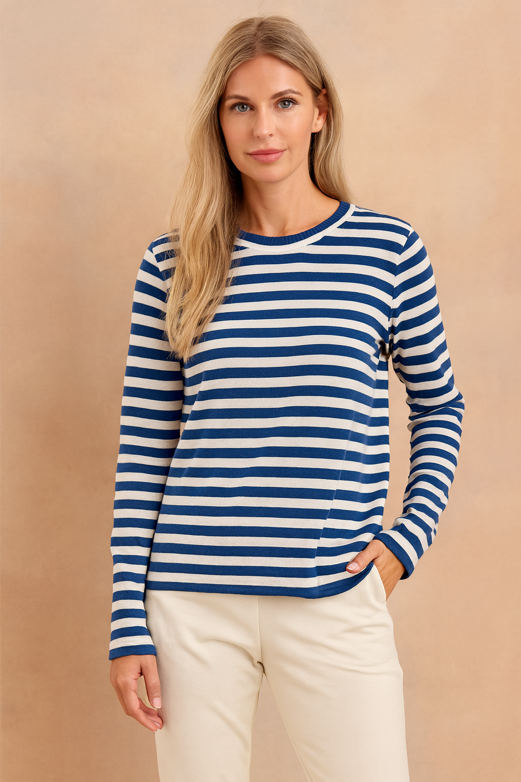 Versatile women's striped knit sweater, a comfortable long sleeve crew neck ideal for everyday fall & winter outfits.