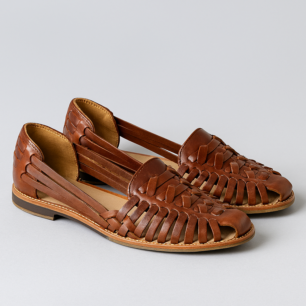 Women's comfortable closed toe strappy slingback sandals for everyday wear. Perfect summer footwear.