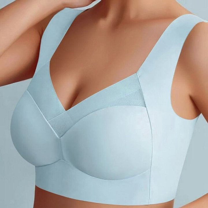 Everyday essential women's bra, supportive, soft, and comfortable lingerie.