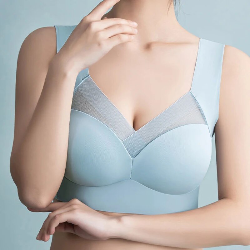 Full support women's bra, designed for gentle comfort and everyday wear.