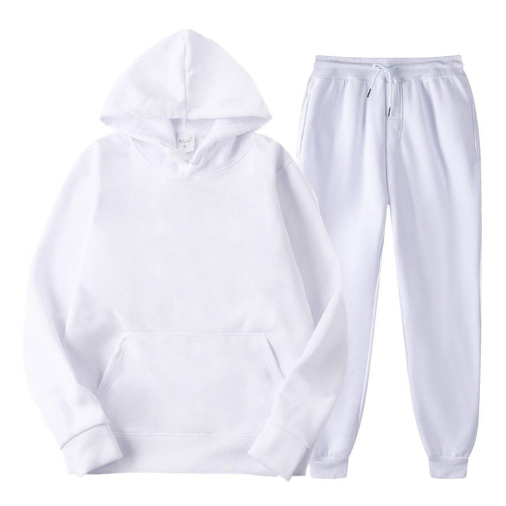 Two-piece women's jogging set, offering ultimate comfort and stylish everyday wear.