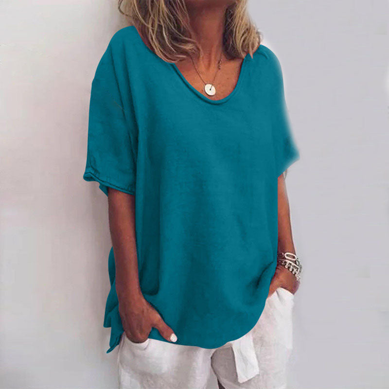 Soft, comfortable women's loose blouse, great for relaxed and elegant everyday fashion. Versatile top.