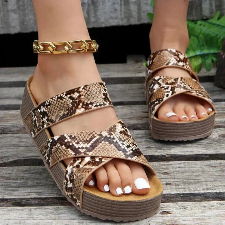 Casual women's footwear: comfortable orthopedic sandals with elastic straps, ideal for summer