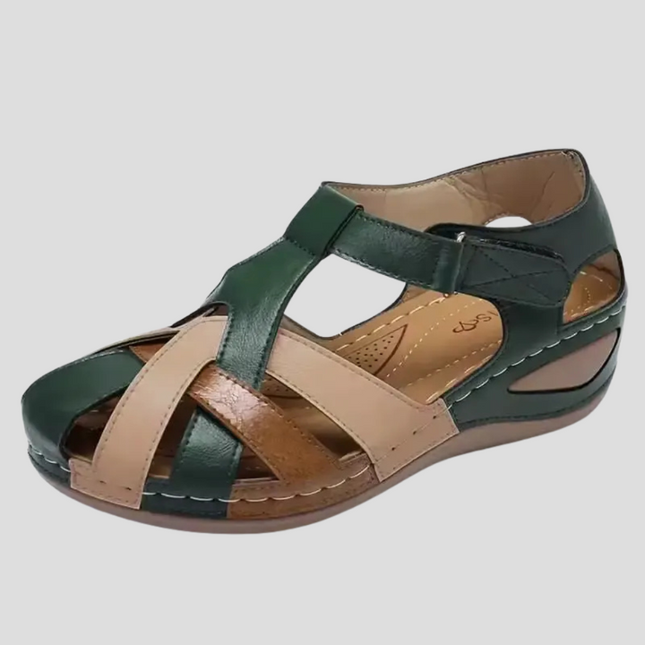 Casual women's open-toe slip-on sandals, perfect summer footwear with arch support for comfortable walking.