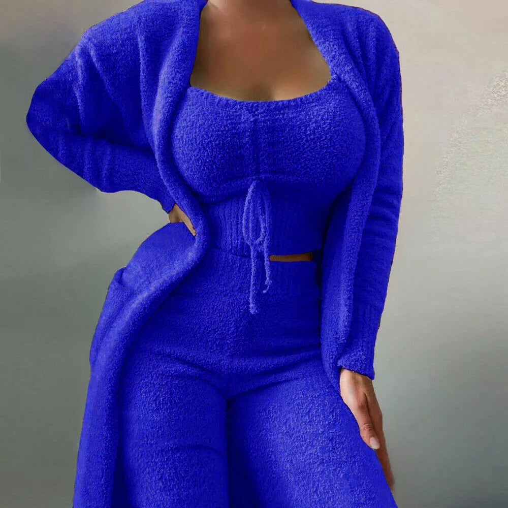 Elegant women's fashion 3-piece lounge set, perfect for a comfortable yet stylish look at home or on the go.