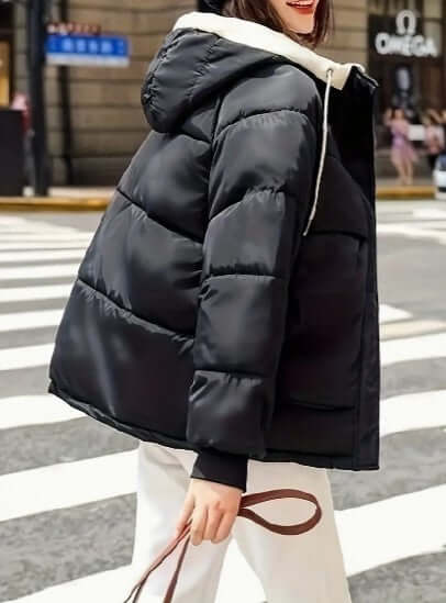 Cozy & stylish women's fleece-lined jacket, hooded design, great for everyday casual outerwear.