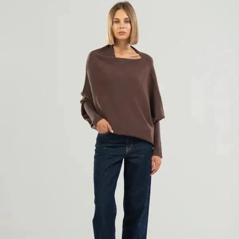 Relaxed fit women's sweater, a cozy long-sleeve top for ultimate comfort and elegant winter fashion.