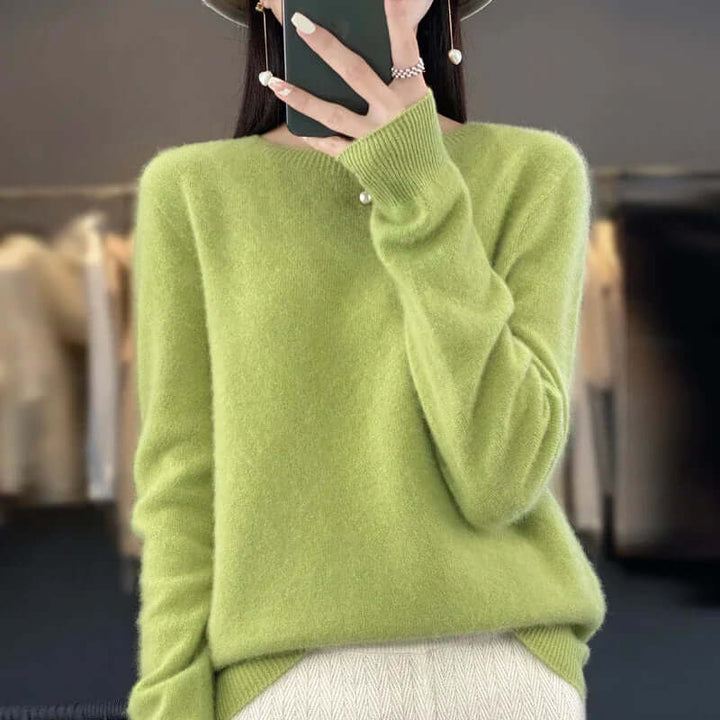 Elegant long-sleeve ladies' Merino wool sweater, breathable and comfortable knitwear.