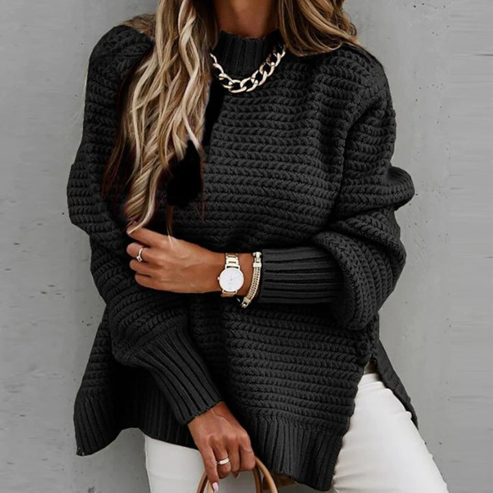 Stylish women's winter pullover, a cozy oversized long-sleeve sweater designed for casual comfort & warmth.