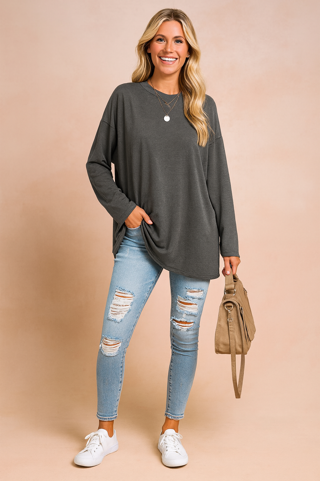 Relaxed fit women's oversized sweater, perfect as a cozy long sleeve top for casual style.