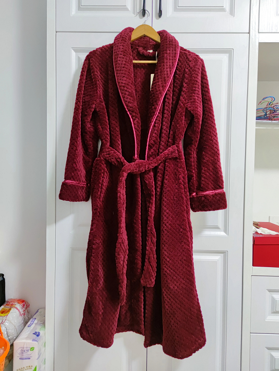 Cozy plush women's bathrobe, ultimate comfort & stylish loungewear for home.