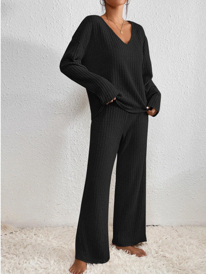 Stylish women's ribbed knit lounge set, ideal cozy outfit for relaxation or casual outings.
