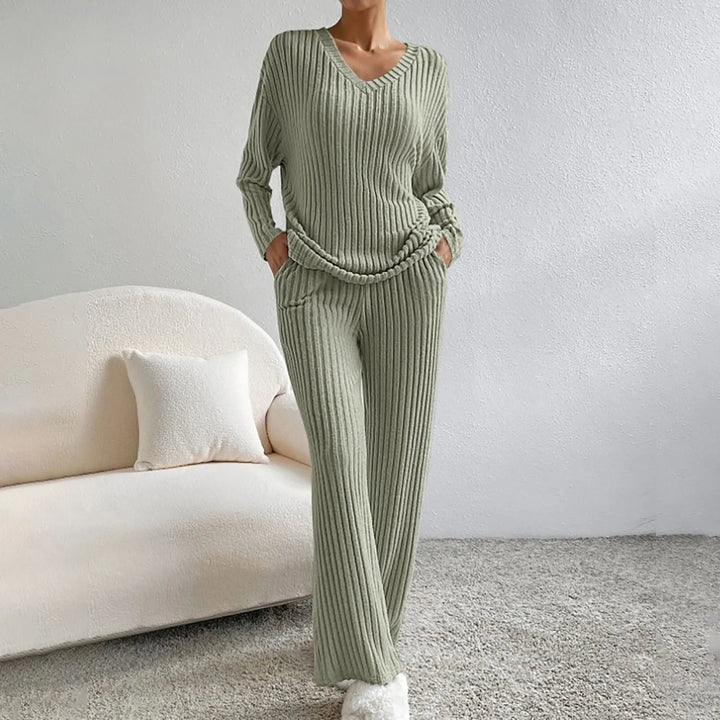 Women's wide-leg ribbed knit lounge set, a comfortable two-piece outfit for ultimate relaxation.