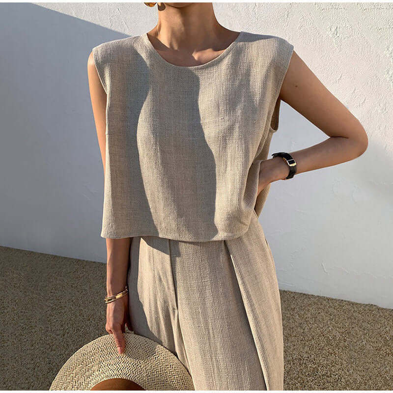 Comfortable women's sleeveless top and wide-leg trousers co-ord set, ideal for summer fashion.