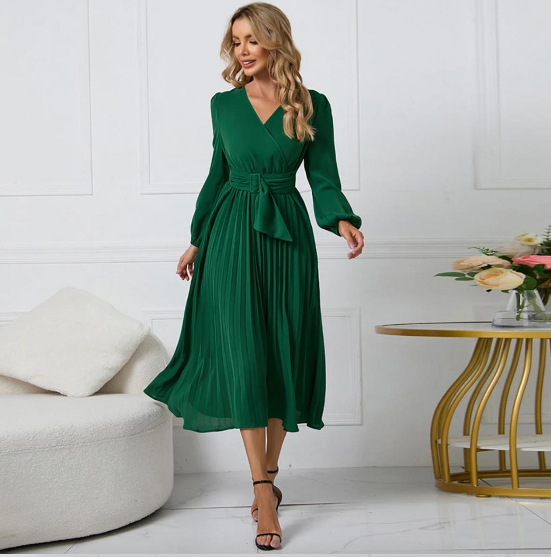 Women's elegant blazer dress, sophisticated for work or evening events. A chic knee-length style.