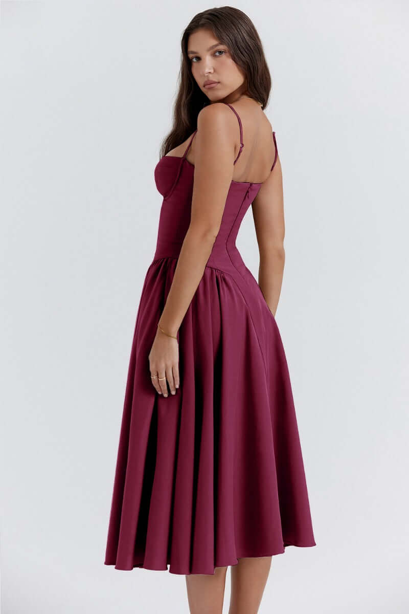 Effortlessly chic women's midi dress, sleeveless and elegant with a stunning corset detail.