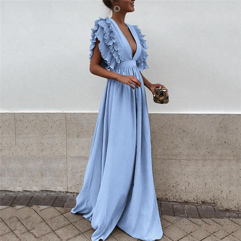 Comfortable women's maxi dress with a flowy silhouette, ideal for all-day wear. Elegant long summer dress.