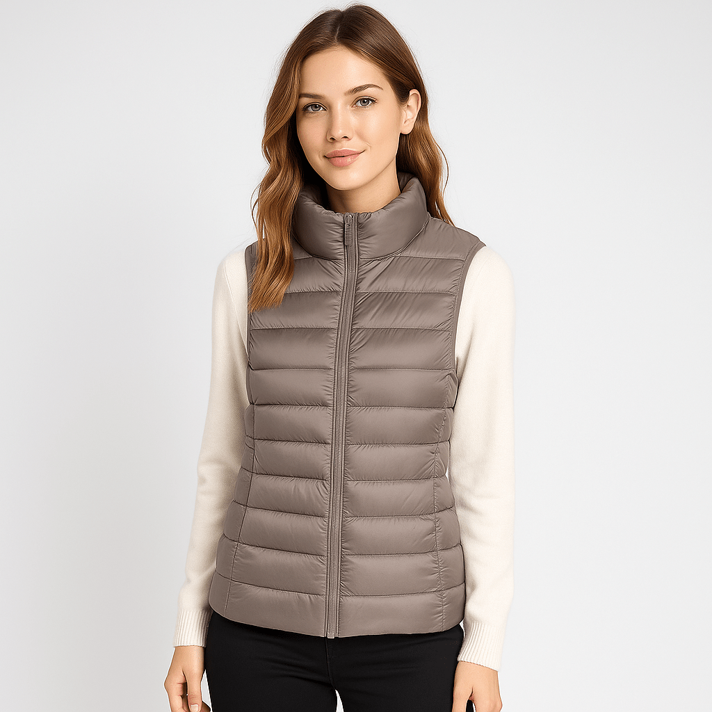 Women's elegant microlight jacket, lightweight and perfect outerwear for fall and winter.