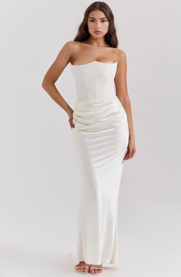 Flattering strapless corset maxi dress for women, designed for elegant evening wear and special occasions.