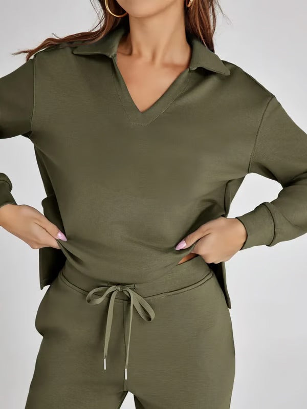 Breathable women's lounge set, ideal for home comfort or stylish casual outings.