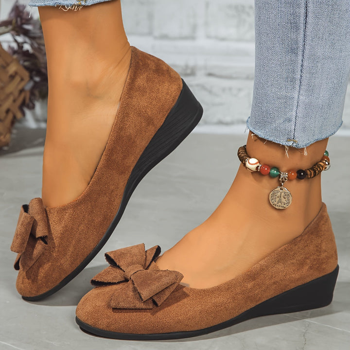 Women's elegant wedge shoes, slip-on, with a lovely bow, perfect for casual.