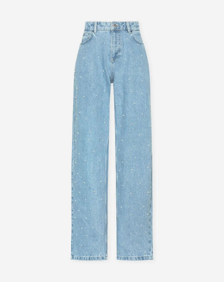 Regular waist women's straight leg jeans with trendy embellishments, comfortable modern fit.