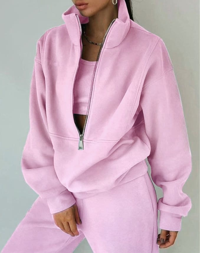 Evy Cosy Fleece Combo, a women's comfort loungewear set in relaxed style, ideal for home wear and relaxation.
